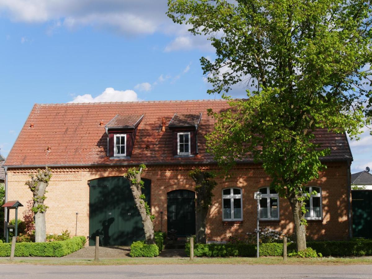 Lindenhof Wohnung 2, Erdgeschoss Vipperow 外观 照片